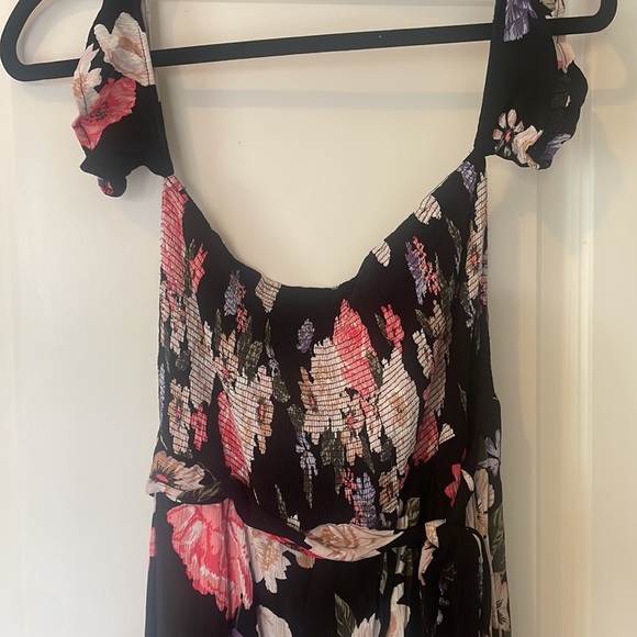 Floral dress, great for summer - Picture 2 of 4